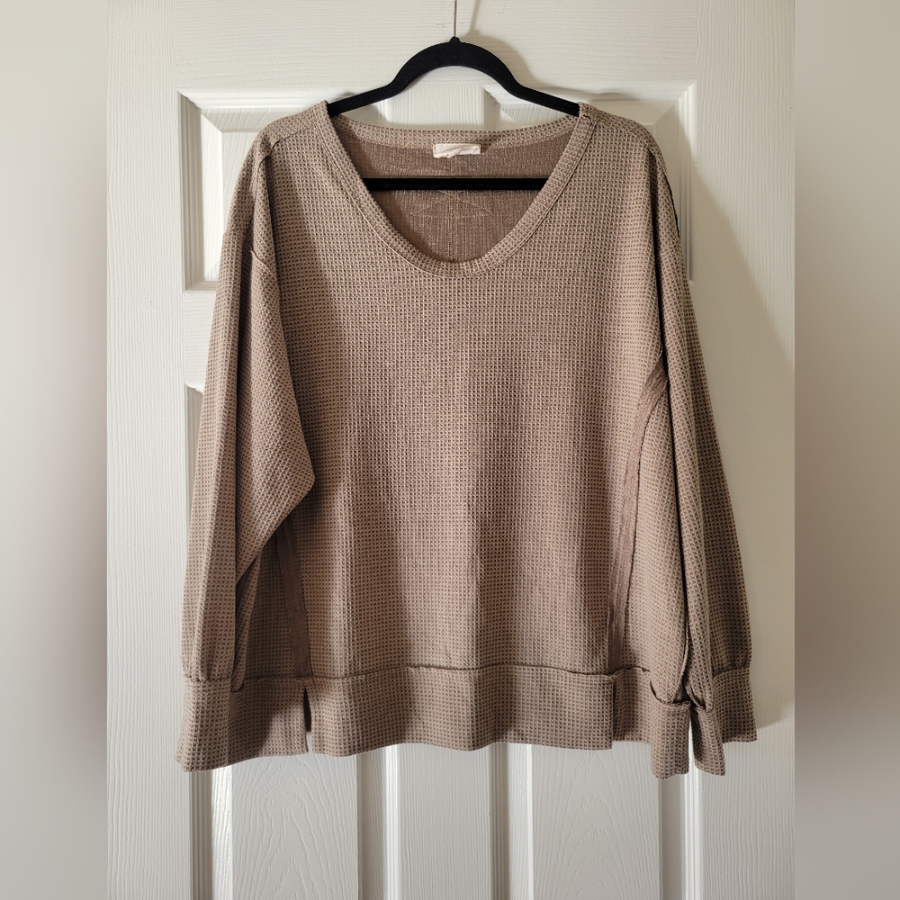 Women's Andree XL Waffle Knit V-Neck Top in Taupe